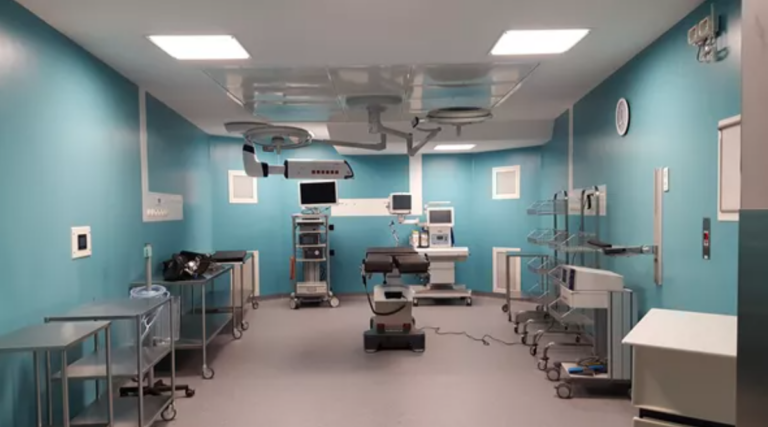 Salle de chirurgie de la clinique d'Argonay
